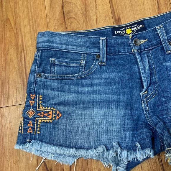 Lucky Brand Aztec Cut Off Riley Jean Denim Shorts - Picture 5 of 12